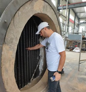 Indian customers inspect high frequency welded fin tube heat exchanger