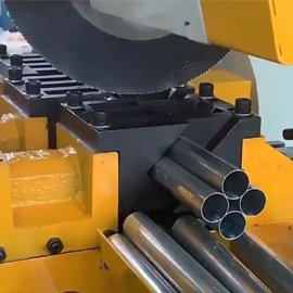 Steel Pipe Cutting